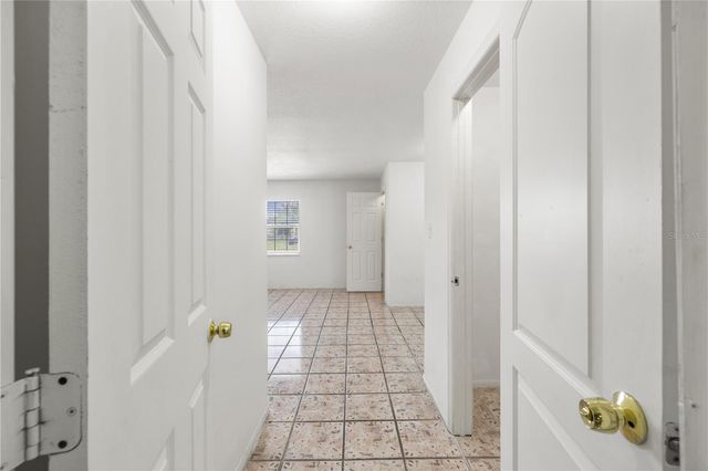 4803 EHRLICH ROAD B, Tampa, FL 33624