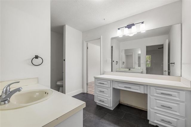 4803 EHRLICH ROAD B, Tampa, FL 33624