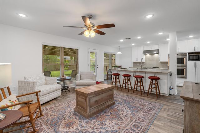 2108 Savanna Court N, League City, TX 77573