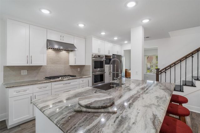 2108 Savanna Court N, League City, TX 77573