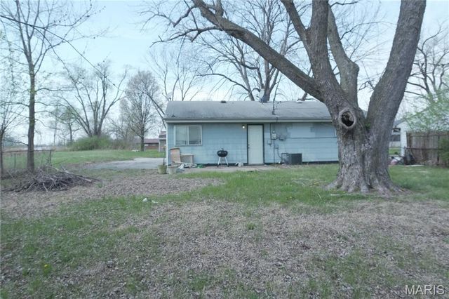 306 Marion Street, East St Louis, IL 62206