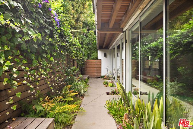 710 Milwood Avenue, Venice, CA 90291