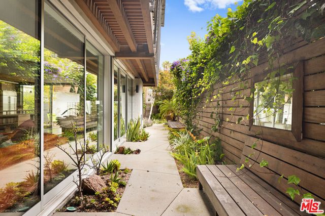 710 Milwood Avenue, Venice, CA 90291