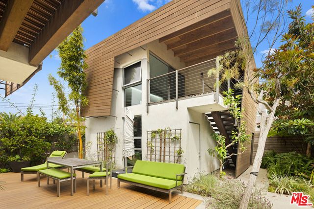 710 Milwood Avenue, Venice, CA 90291