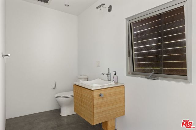 710 Milwood Avenue, Venice, CA 90291