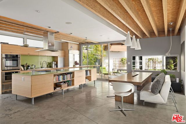 710 Milwood Avenue, Venice, CA 90291