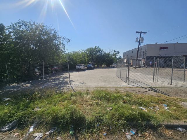 2514 Lucas Drive, Dallas, TX 75219