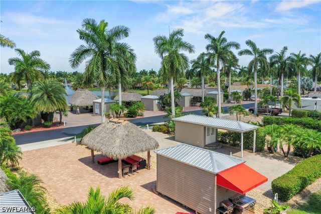 5300 Cypress Trail Resort CIR, Fort Myers, FL 33905