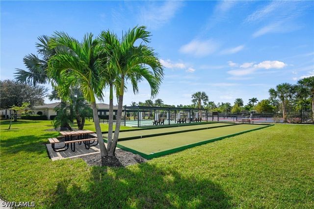 5300 Cypress Trail Resort CIR, Fort Myers, FL 33905