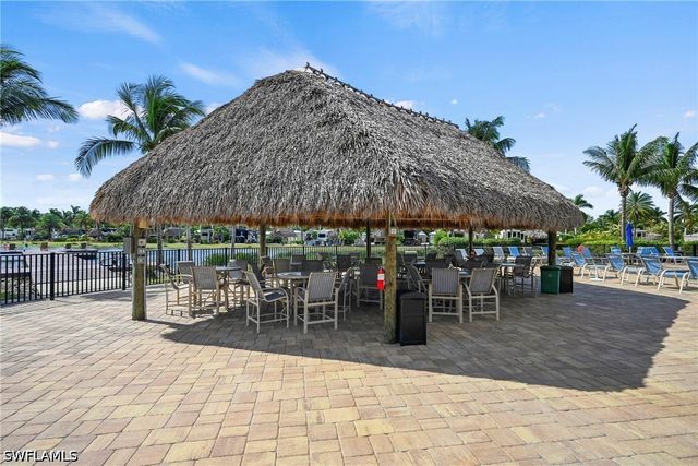 5300 Cypress Trail Resort CIR, Fort Myers, FL 33905