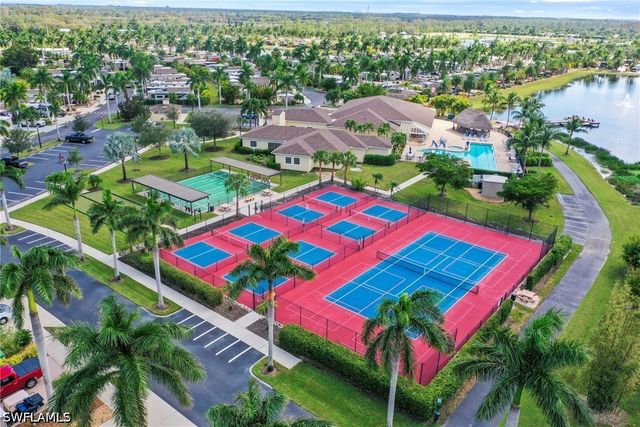 5300 Cypress Trail Resort CIR, Fort Myers, FL 33905