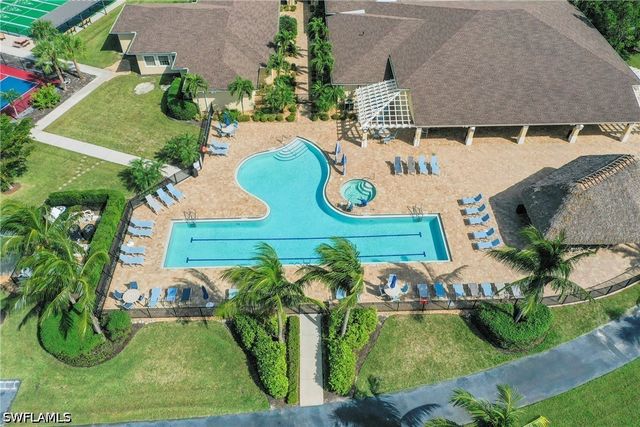 5300 Cypress Trail Resort CIR, Fort Myers, FL 33905