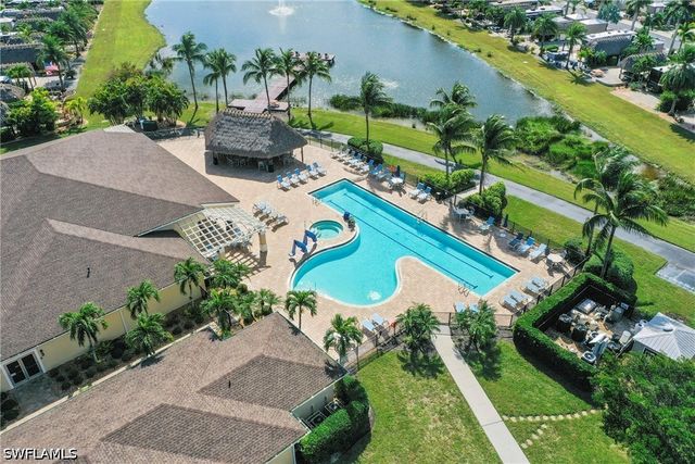 5300 Cypress Trail Resort CIR, Fort Myers, FL 33905