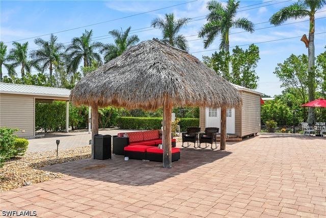 5300 Cypress Trail Resort CIR, Fort Myers, FL 33905