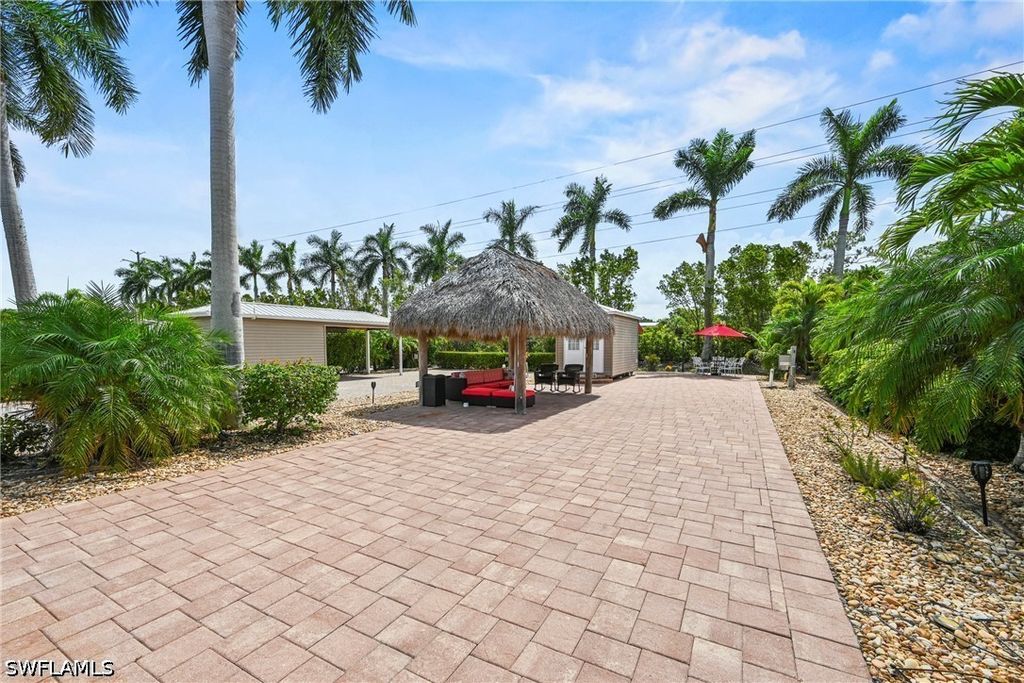 5300 Cypress Trail Resort CIR, Fort Myers, FL 33905