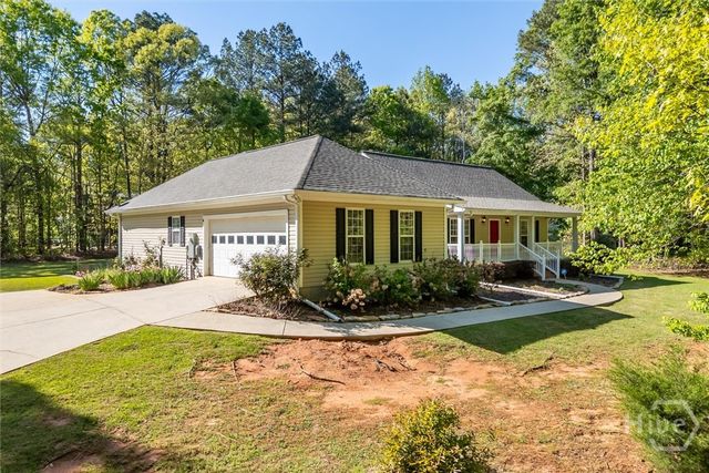 26 Tuxedo Drive, Commerce, GA 30529