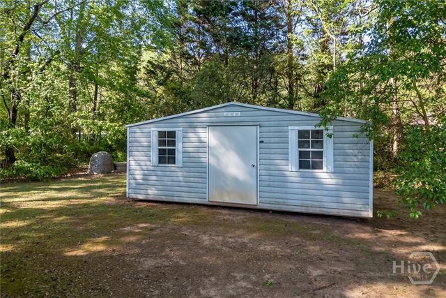 26 Tuxedo Drive, Commerce, GA 30529