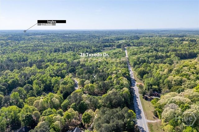 26 Tuxedo Drive, Commerce, GA 30529