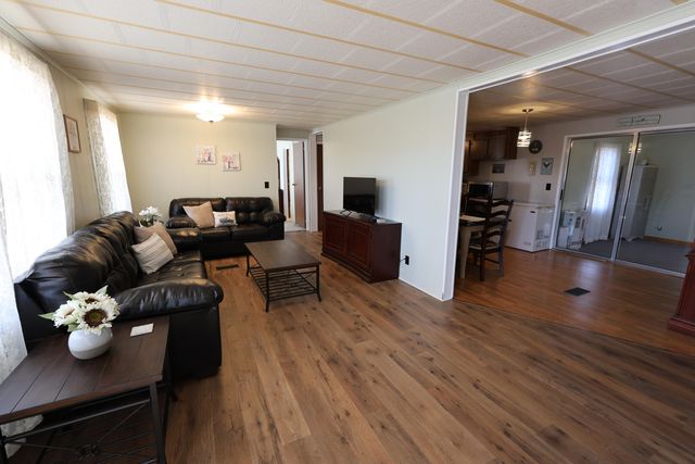 105 Stewart Fork Road, Irvine, KY 40336