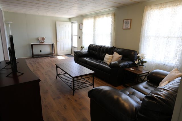 105 Stewart Fork Road, Irvine, KY 40336