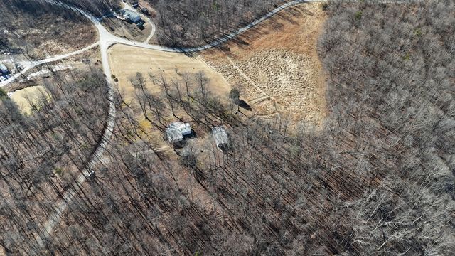 105 Stewart Fork Road, Irvine, KY 40336