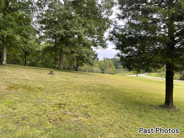 105 Stewart Fork Road, Irvine, KY 40336