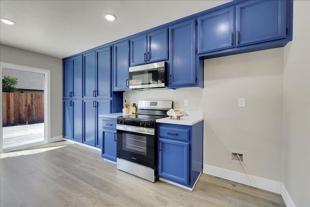 1924 Pebble Beach Dr, Yuba City, CA 95993