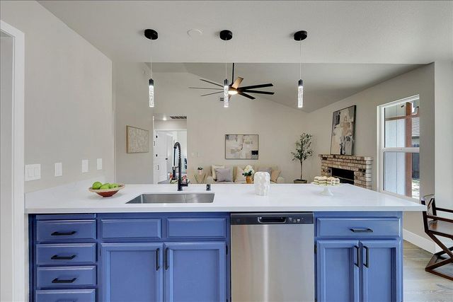 1924 Pebble Beach Dr, Yuba City, CA 95993