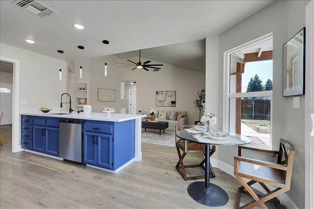 1924 Pebble Beach Dr, Yuba City, CA 95993