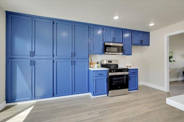 1924 Pebble Beach Dr, Yuba City, CA 95993