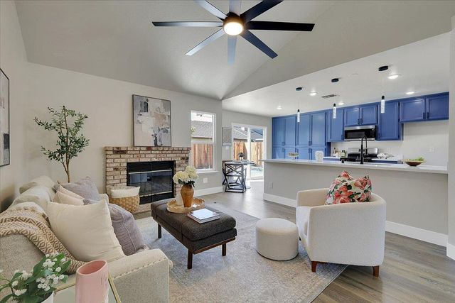 1924 Pebble Beach Dr, Yuba City, CA 95993