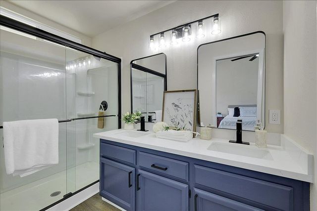 1924 Pebble Beach Dr, Yuba City, CA 95993