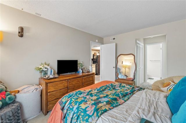 694 Rivers RCH, Virginia Beach, VA 23452
