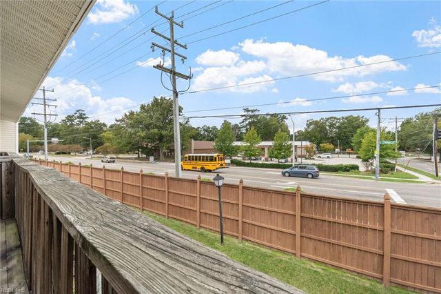 694 Rivers RCH, Virginia Beach, VA 23452