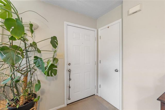 694 Rivers RCH, Virginia Beach, VA 23452