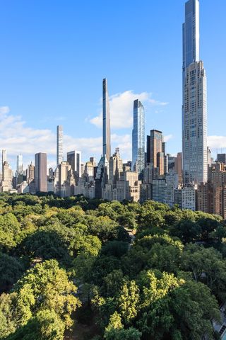 25 Central Park W Apt 21Q, New York City, NY 10023