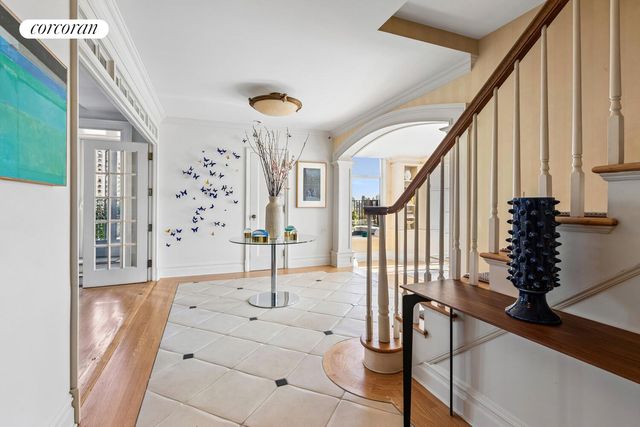 25 Central Park W Apt 21Q, New York City, NY 10023