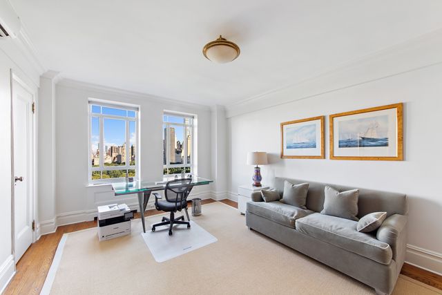 25 Central Park W Apt 21Q, New York City, NY 10023