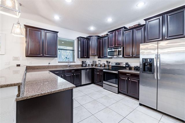 9024 SHADOW MOUNTAIN STREET, Davenport, FL 33896