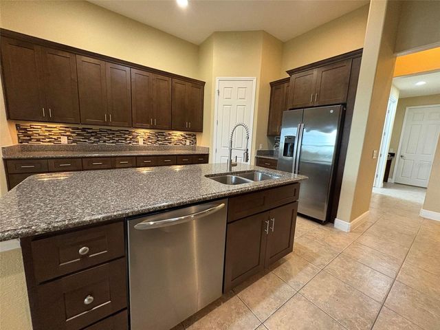 3700 PARADISO CIRCLE, Kissimmee, FL 34746