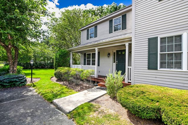 10-A Saint Andrews Way UNIT 10A, East Falmouth, MA 02536