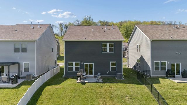 2216 Robert Gwynne Dr, Smyrna, TN 37167