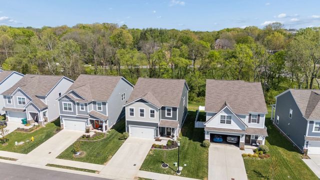 2216 Robert Gwynne Dr, Smyrna, TN 37167