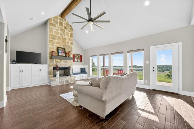 248 County Road 3451, Paradise, TX 76073