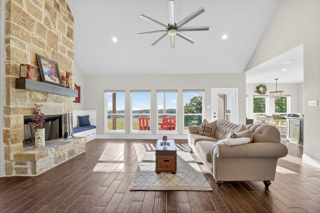 248 County Road 3451, Paradise, TX 76073
