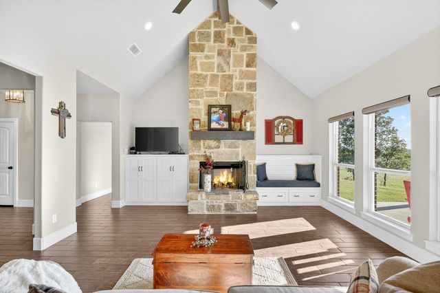 248 County Road 3451, Paradise, TX 76073