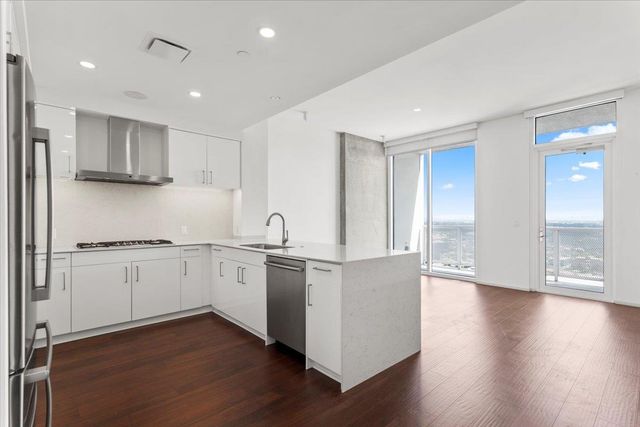 301 West Ave 3906, Austin, TX 78701
