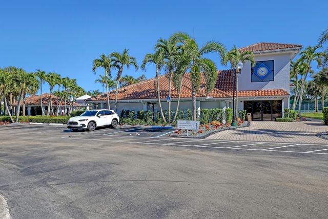 357 Hammocks Trail, Greenacres, FL 33413