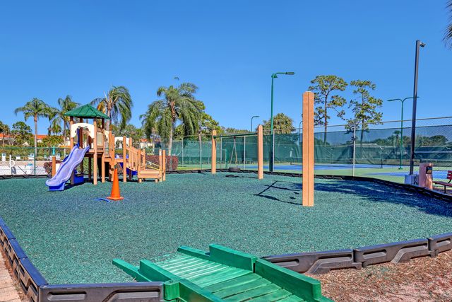 357 Hammocks Trail, Greenacres, FL 33413