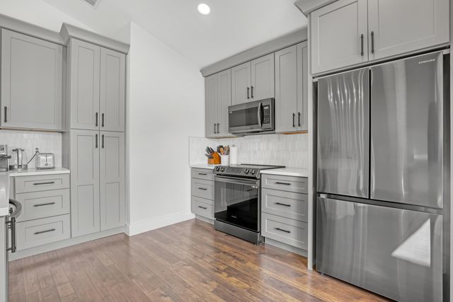 357 Hammocks Trail, Greenacres, FL 33413